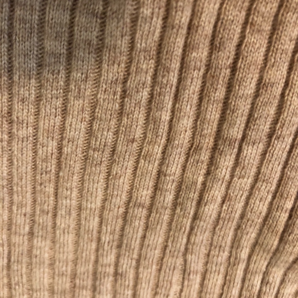 Off Shoulder Ribbed Sweater - Picture 3 of 4